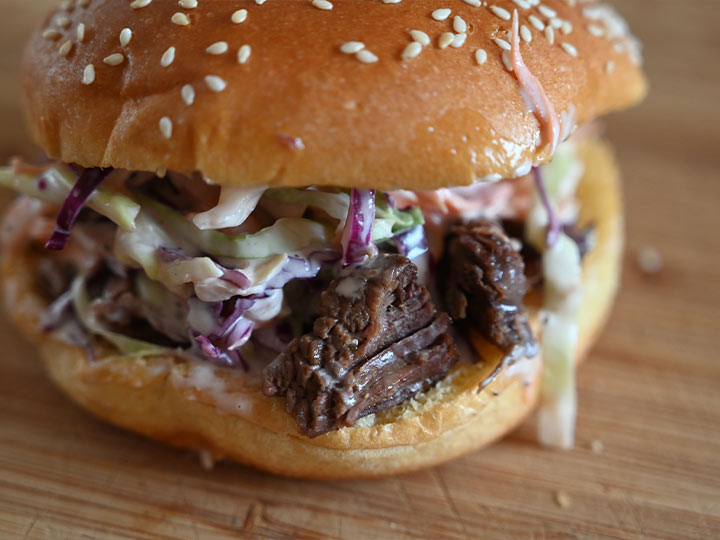 Pulled beef sliders with coleslaw 