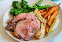 Roast beef rump with thyme & red onion gravy