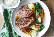 Lamb chump chops in oyster sauce